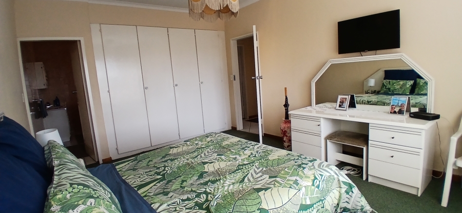 3 Bedroom Property for Sale in New Redruth Gauteng
