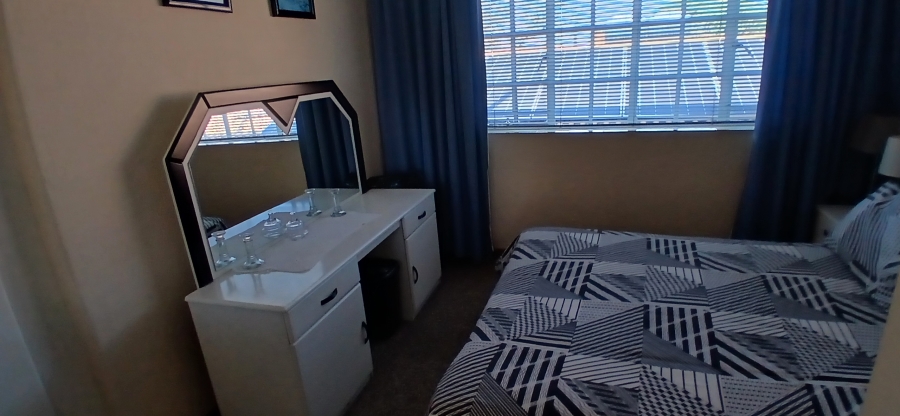 3 Bedroom Property for Sale in New Redruth Gauteng
