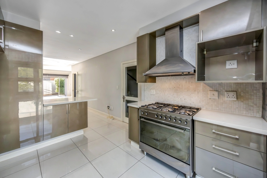 3 Bedroom Property for Sale in Bryanston Gauteng