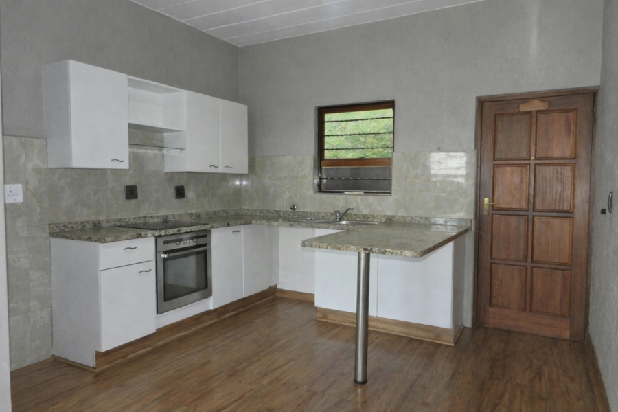 To Let 2 Bedroom Property for Rent in Constantia Kloof Gauteng
