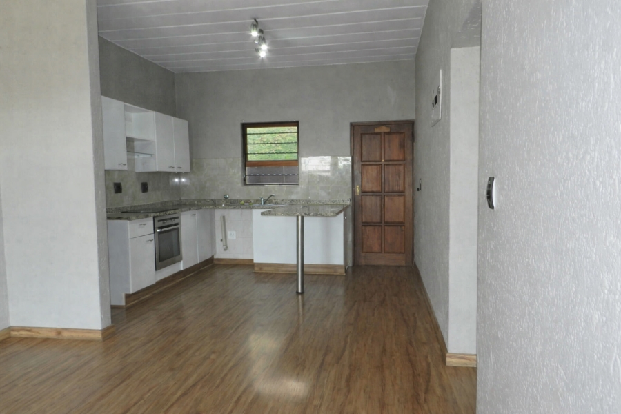 To Let 2 Bedroom Property for Rent in Constantia Kloof Gauteng