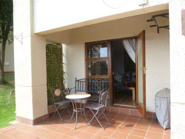 To Let 2 Bedroom Property for Rent in Constantia Kloof Gauteng