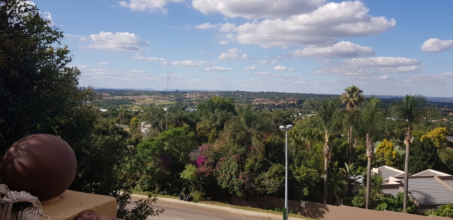 To Let 2 Bedroom Property for Rent in Constantia Kloof Gauteng