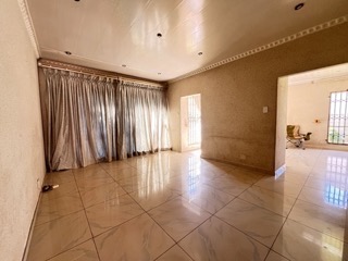 3 Bedroom Property for Sale in Vanderbijlpark SE 6 Gauteng