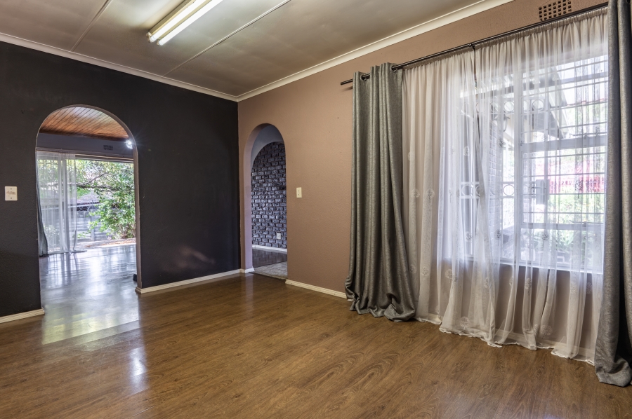 4 Bedroom Property for Sale in Birchleigh North Gauteng