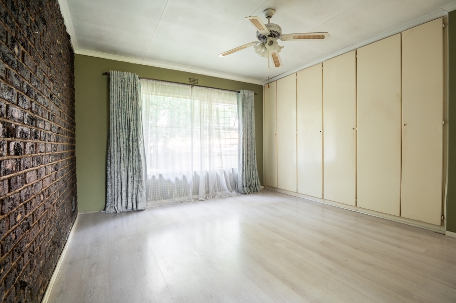 4 Bedroom Property for Sale in Birchleigh North Gauteng