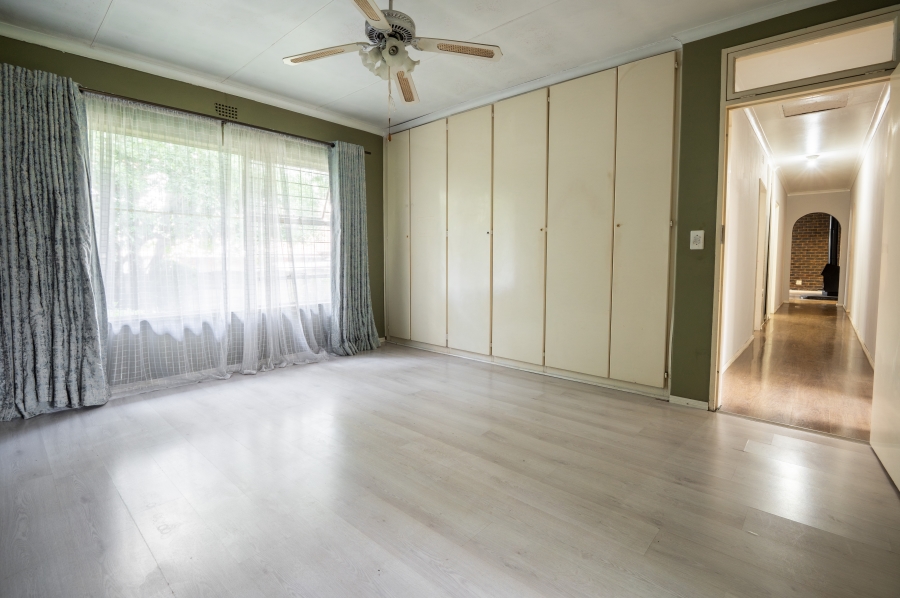 4 Bedroom Property for Sale in Birchleigh North Gauteng