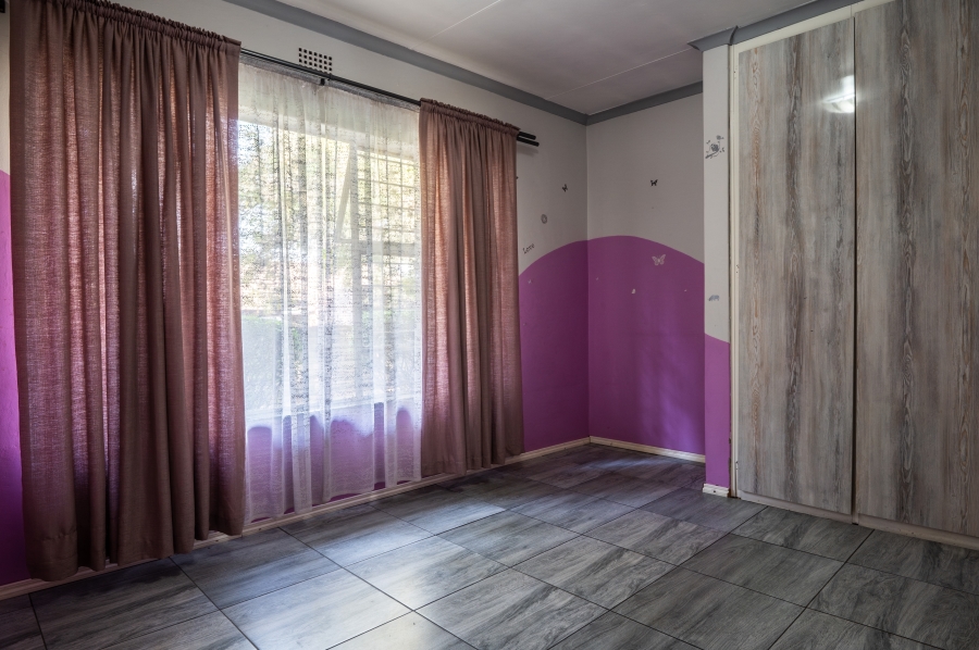 4 Bedroom Property for Sale in Birchleigh North Gauteng