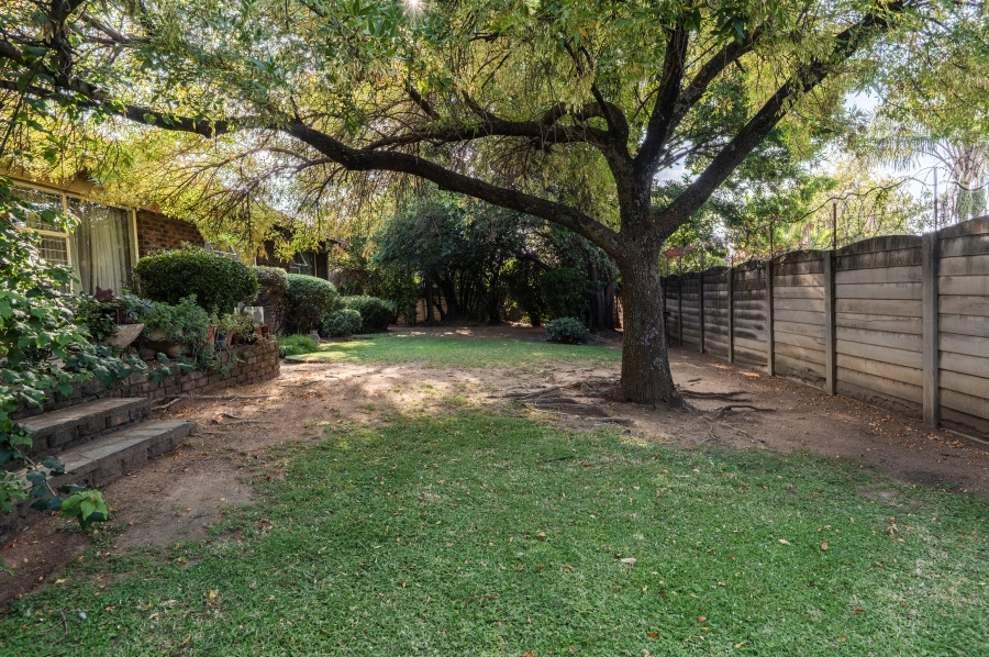 4 Bedroom Property for Sale in Birchleigh North Gauteng