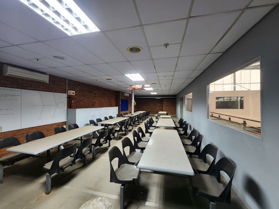 To Let Commercial Property for Rent in Rosslyn Industrial Gauteng
