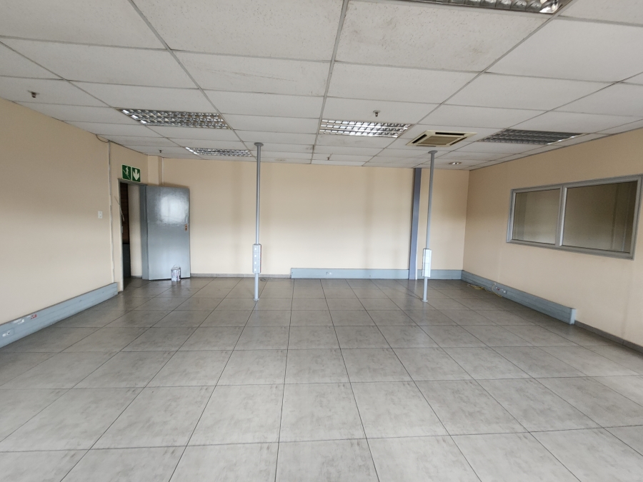 To Let Commercial Property for Rent in Rosslyn Industrial Gauteng