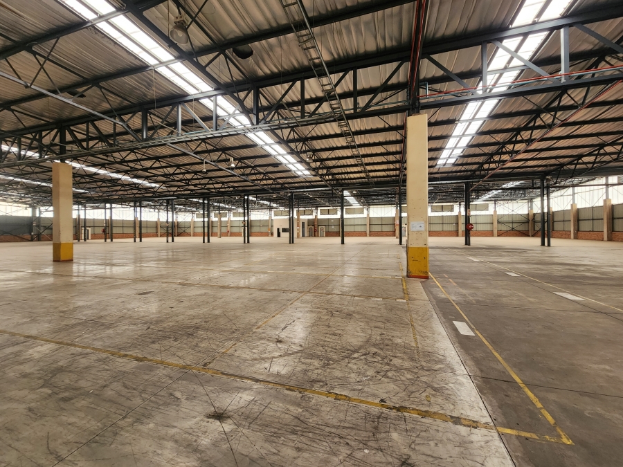 To Let Commercial Property for Rent in Rosslyn Industrial Gauteng