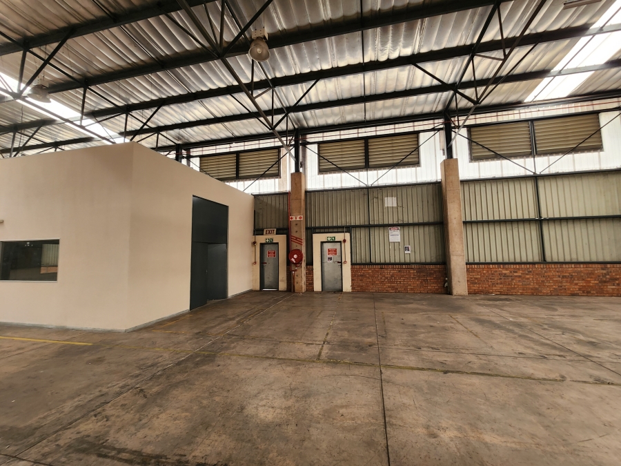 To Let Commercial Property for Rent in Rosslyn Industrial Gauteng