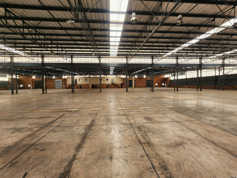 To Let Commercial Property for Rent in Rosslyn Industrial Gauteng