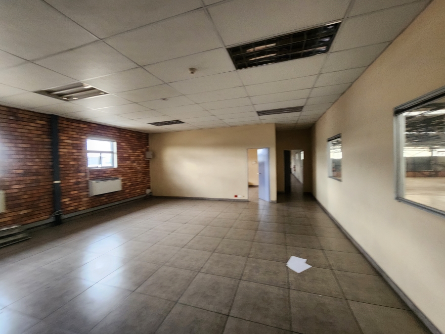 To Let Commercial Property for Rent in Rosslyn Industrial Gauteng