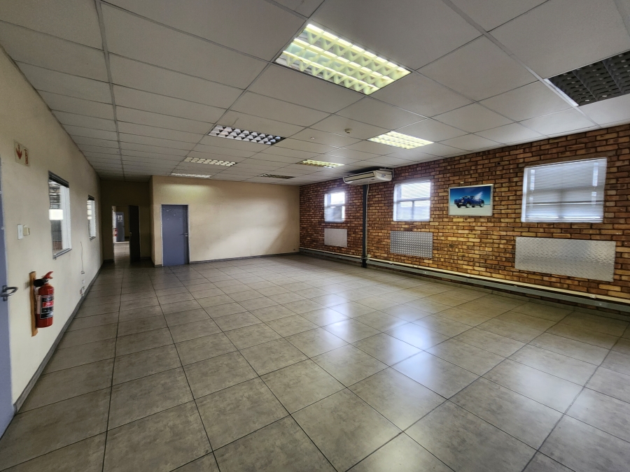 To Let Commercial Property for Rent in Rosslyn Industrial Gauteng
