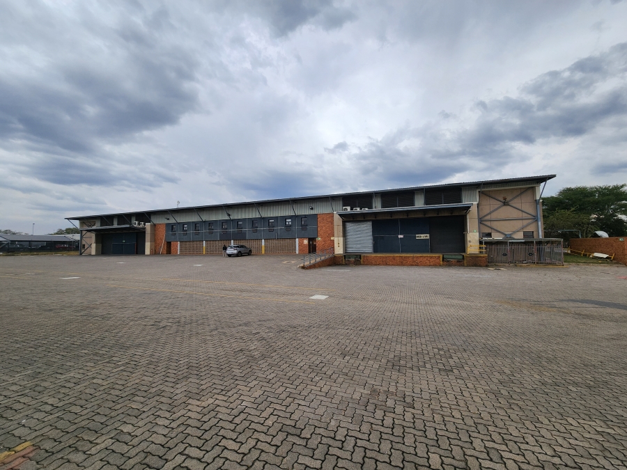 To Let Commercial Property for Rent in Rosslyn Industrial Gauteng