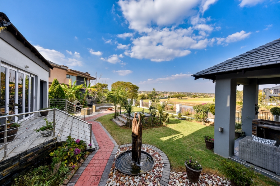 5 Bedroom Property for Sale in Blue Valley Golf Estate Gauteng