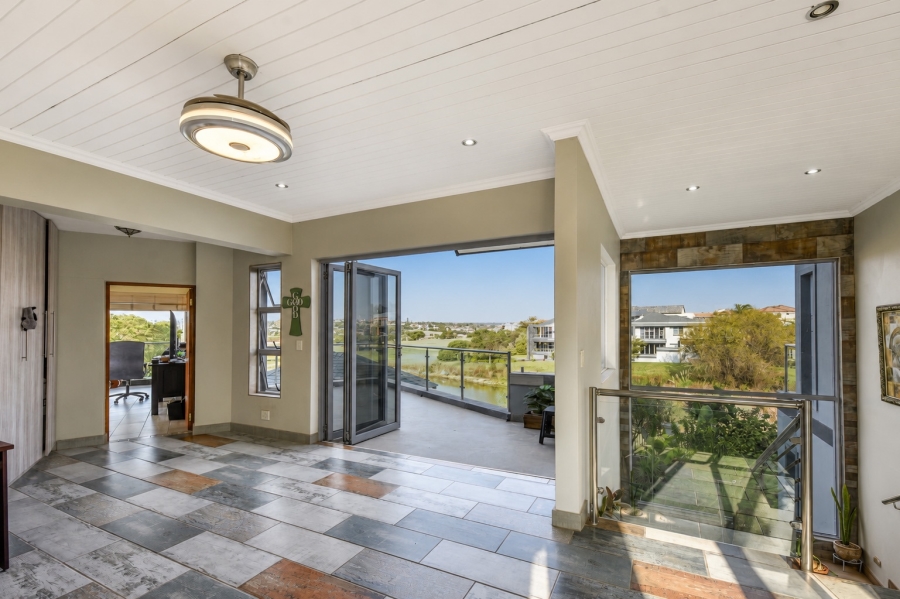 5 Bedroom Property for Sale in Blue Valley Golf Estate Gauteng