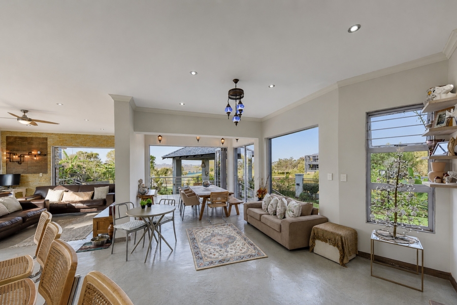 5 Bedroom Property for Sale in Blue Valley Golf Estate Gauteng