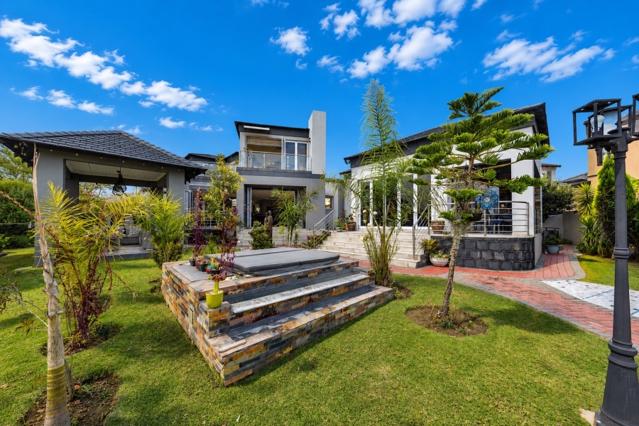 5 Bedroom Property for Sale in Blue Valley Golf Estate Gauteng