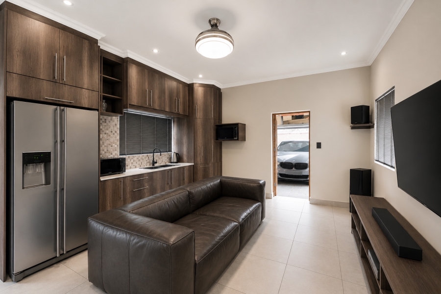 5 Bedroom Property for Sale in Blue Valley Golf Estate Gauteng