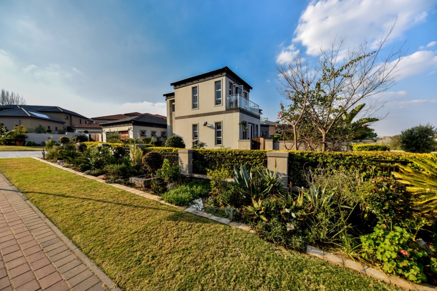 5 Bedroom Property for Sale in Blue Valley Golf Estate Gauteng
