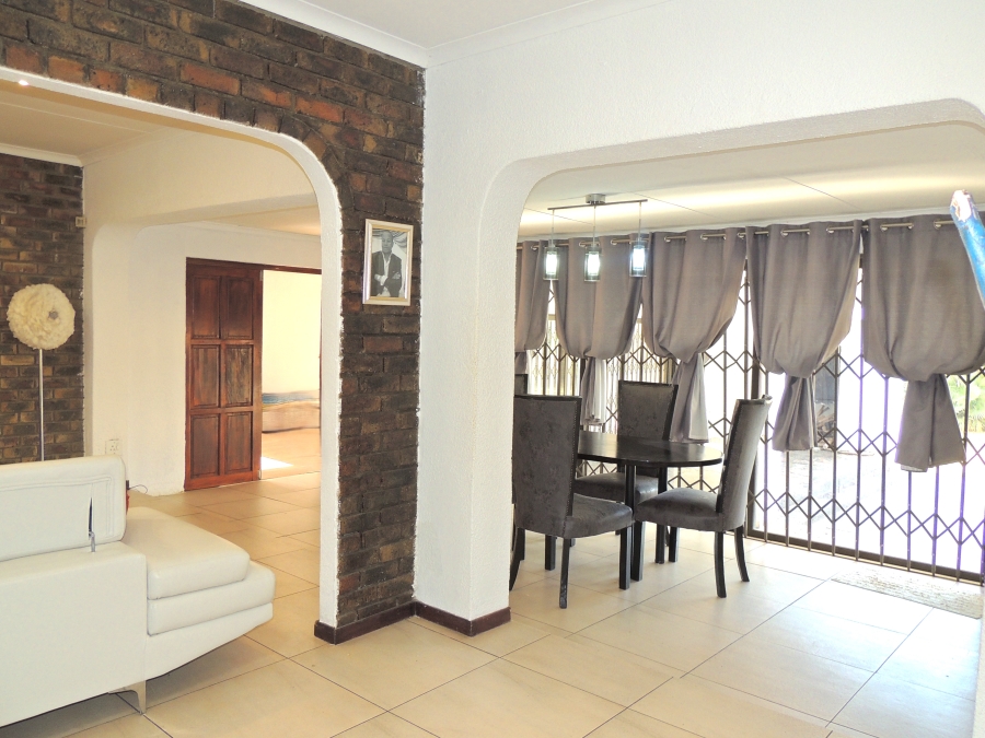 4 Bedroom Property for Sale in Strubensvallei Gauteng