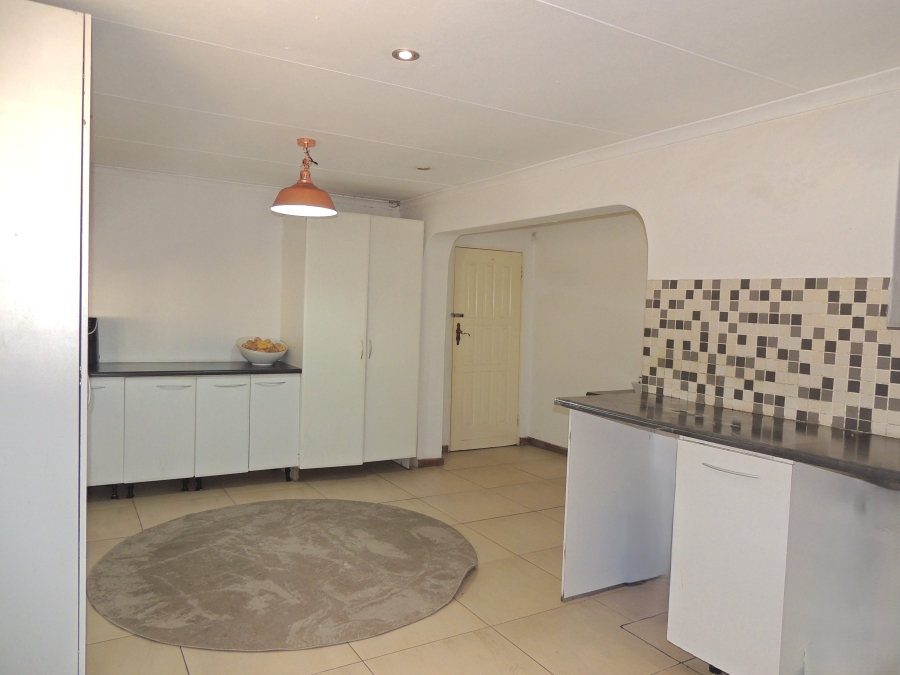 4 Bedroom Property for Sale in Strubensvallei Gauteng