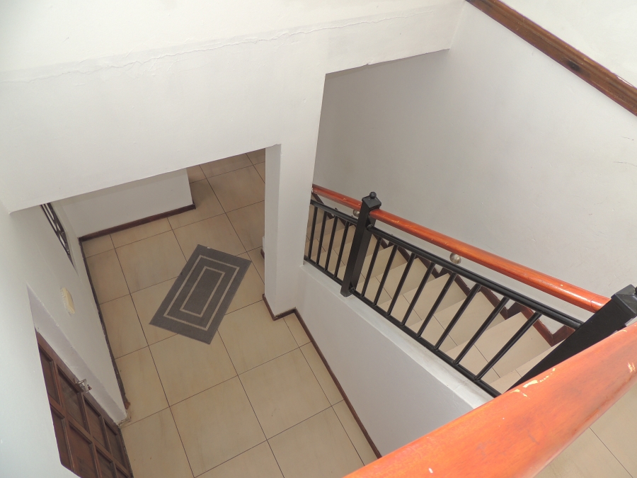 4 Bedroom Property for Sale in Strubensvallei Gauteng
