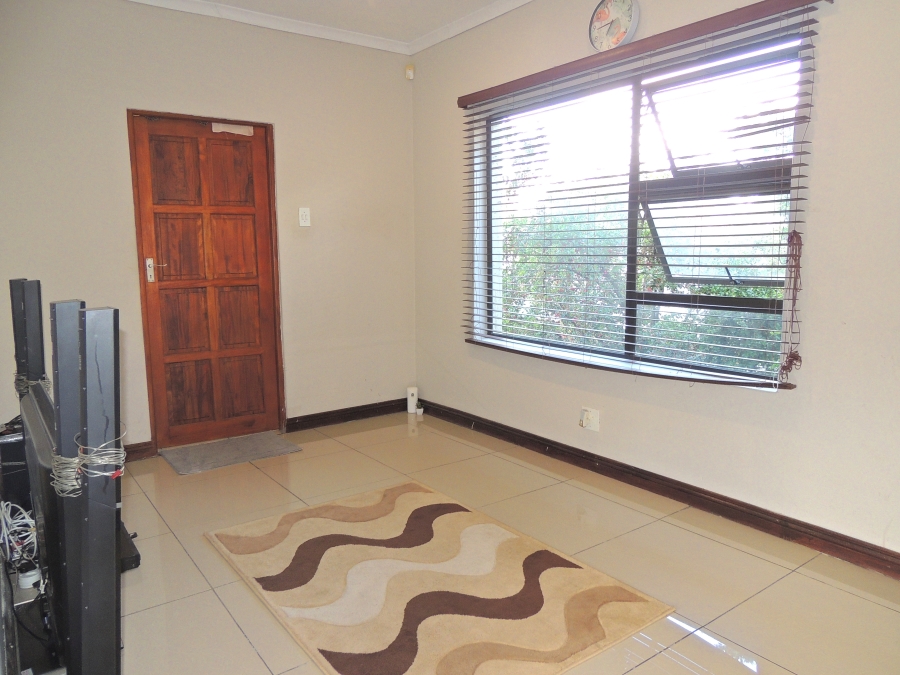 4 Bedroom Property for Sale in Strubensvallei Gauteng