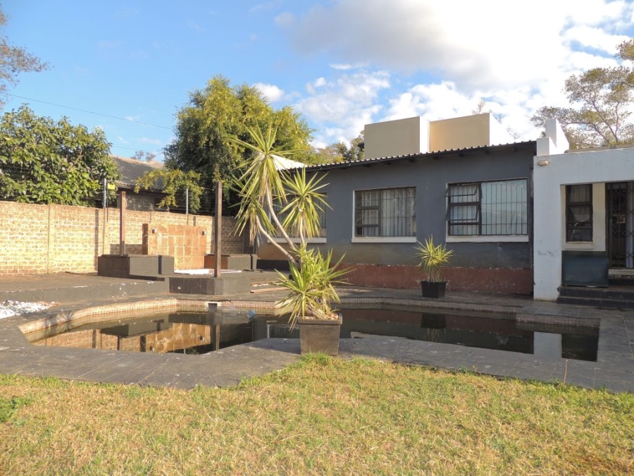 4 Bedroom Property for Sale in Strubensvallei Gauteng