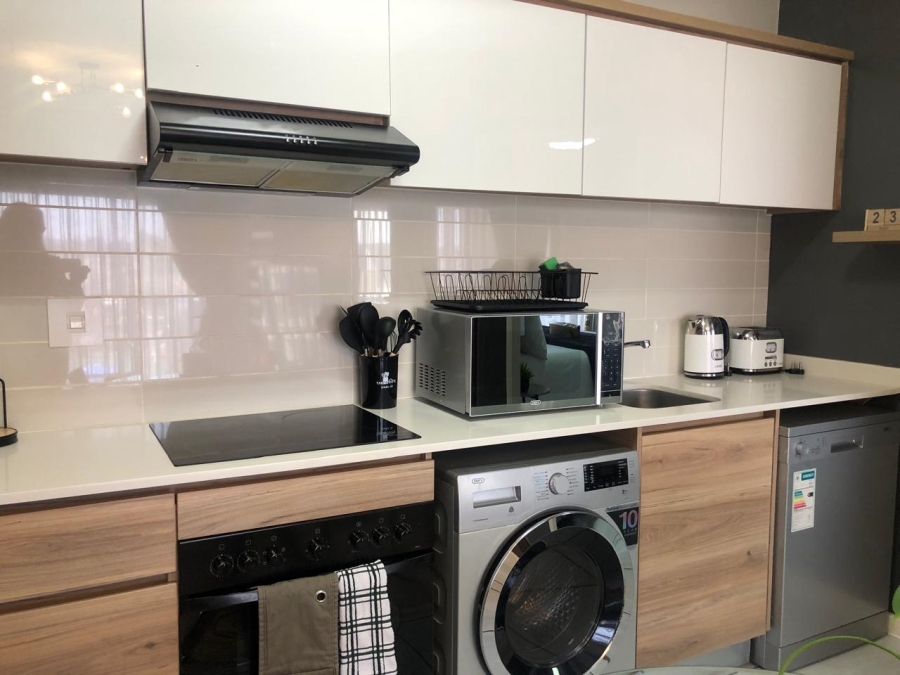 1 Bedroom Property for Sale in Waterfall Gauteng