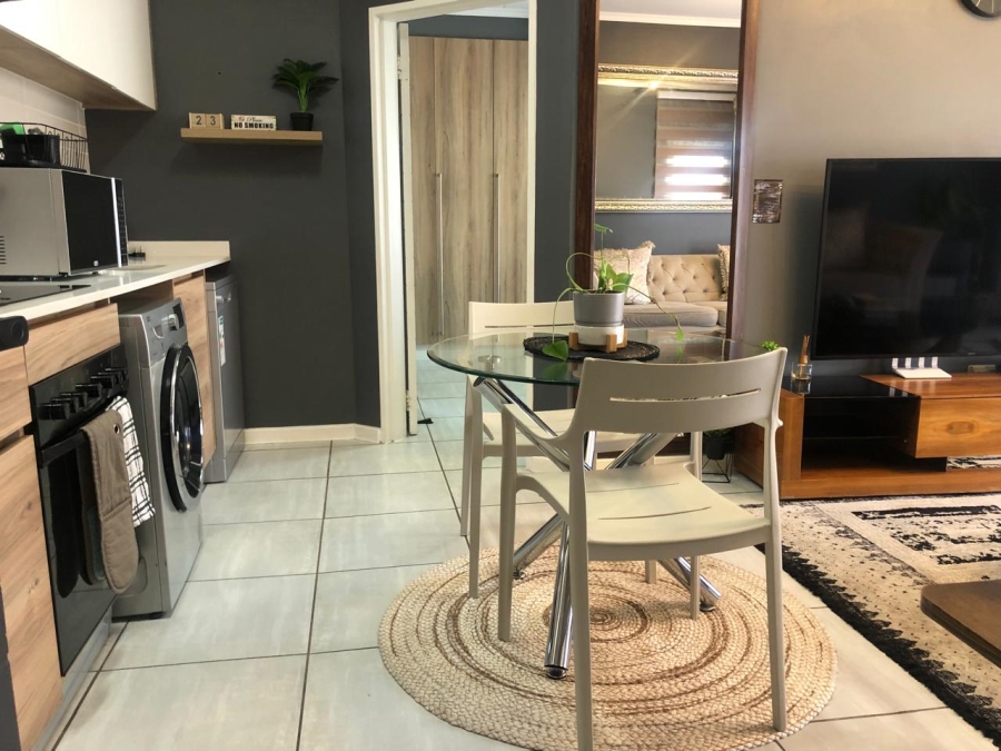 1 Bedroom Property for Sale in Waterfall Gauteng