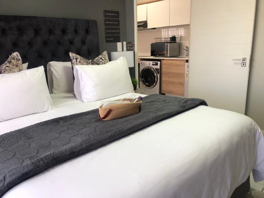 1 Bedroom Property for Sale in Waterfall Gauteng