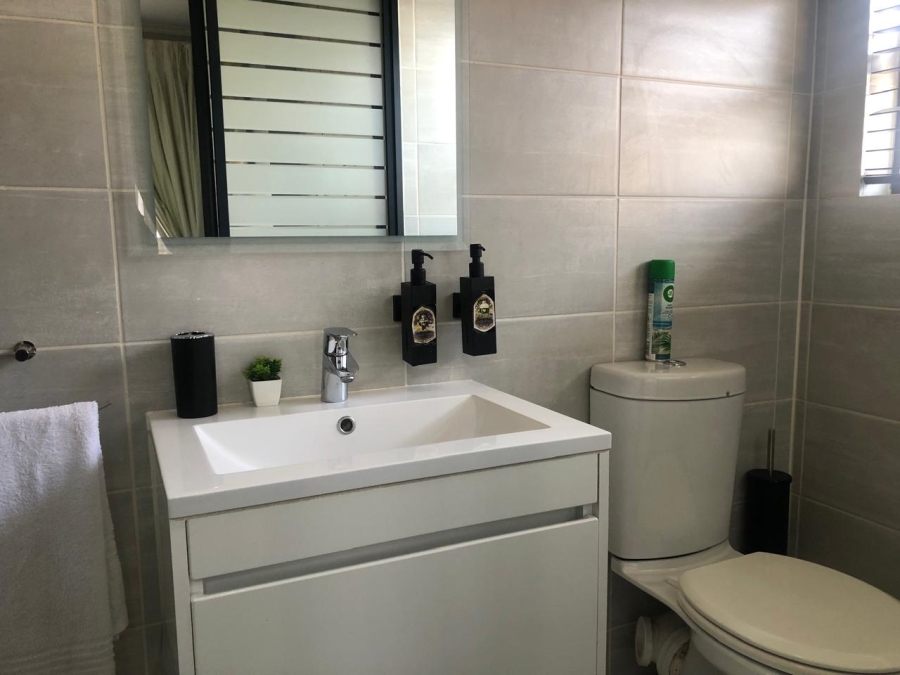 1 Bedroom Property for Sale in Waterfall Gauteng