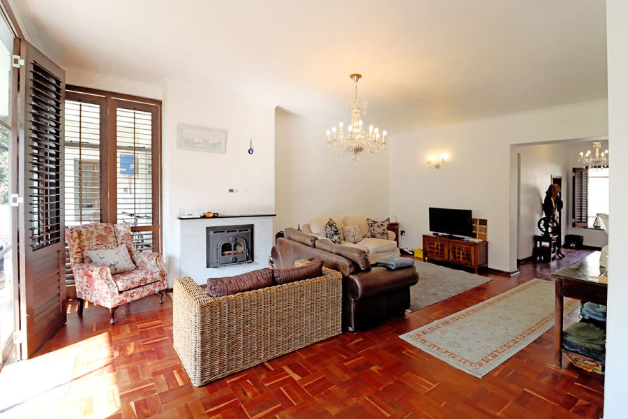 To Let 4 Bedroom Property for Rent in Riviera Gauteng