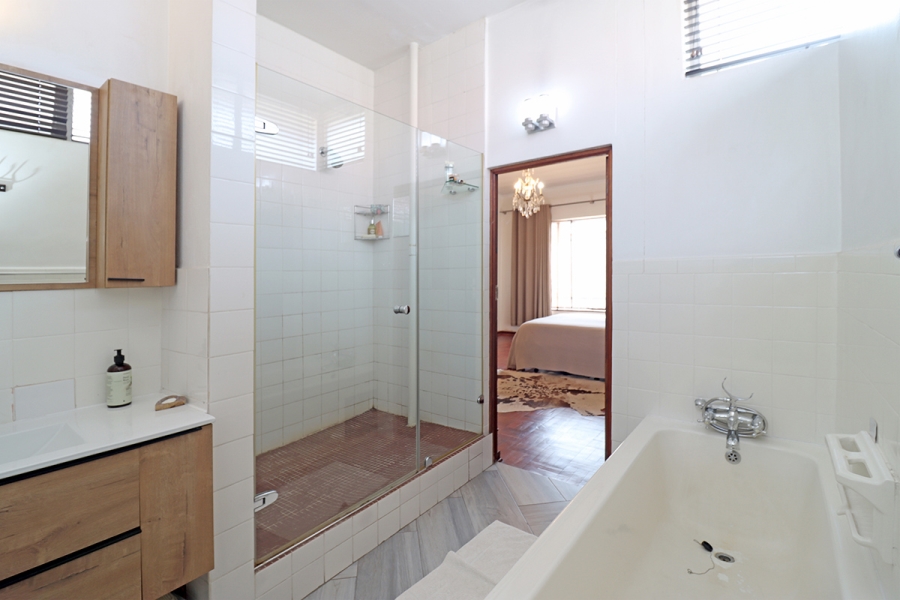 To Let 4 Bedroom Property for Rent in Riviera Gauteng