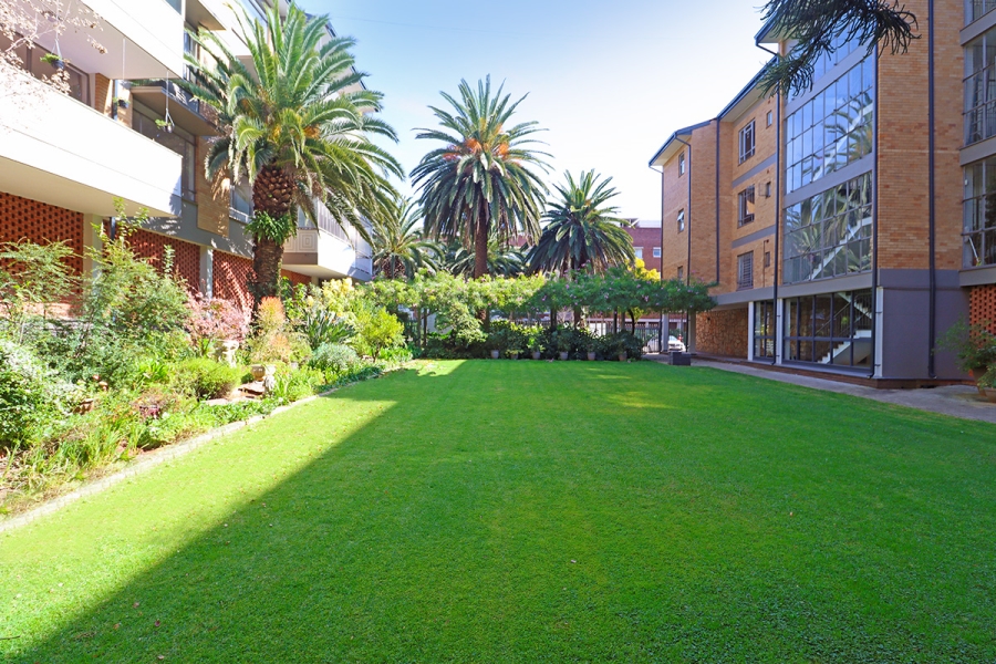 To Let 4 Bedroom Property for Rent in Riviera Gauteng