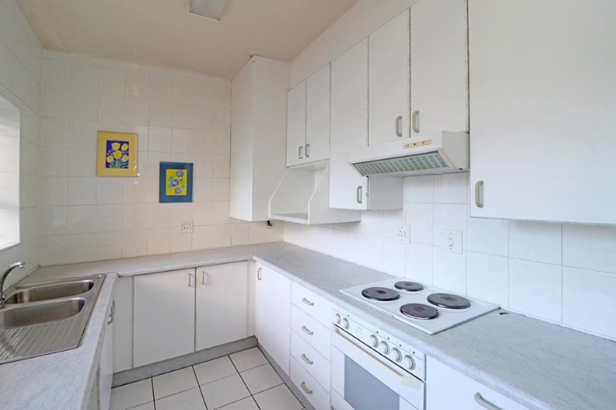 2 Bedroom Property for Sale in Cyrildene Gauteng