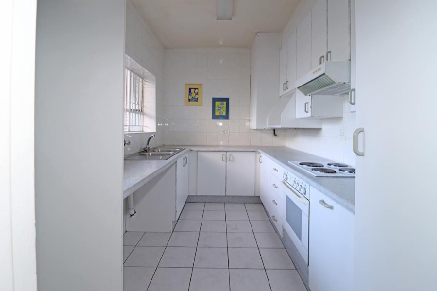 2 Bedroom Property for Sale in Cyrildene Gauteng