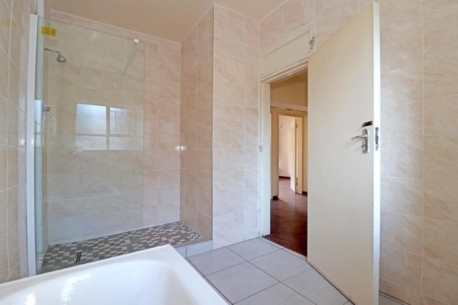 2 Bedroom Property for Sale in Cyrildene Gauteng