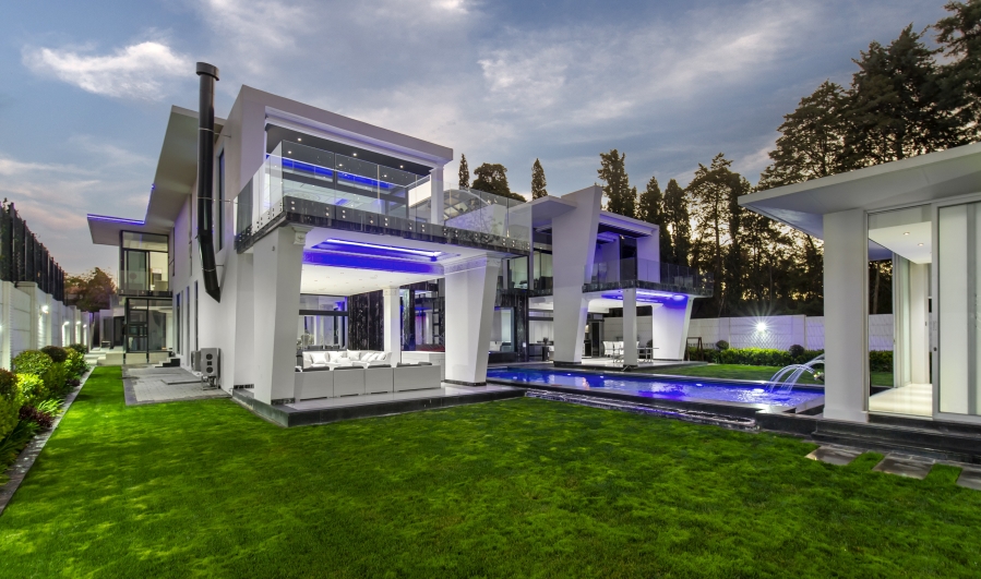 9 Bedroom Property for Sale in Bryanston Gauteng