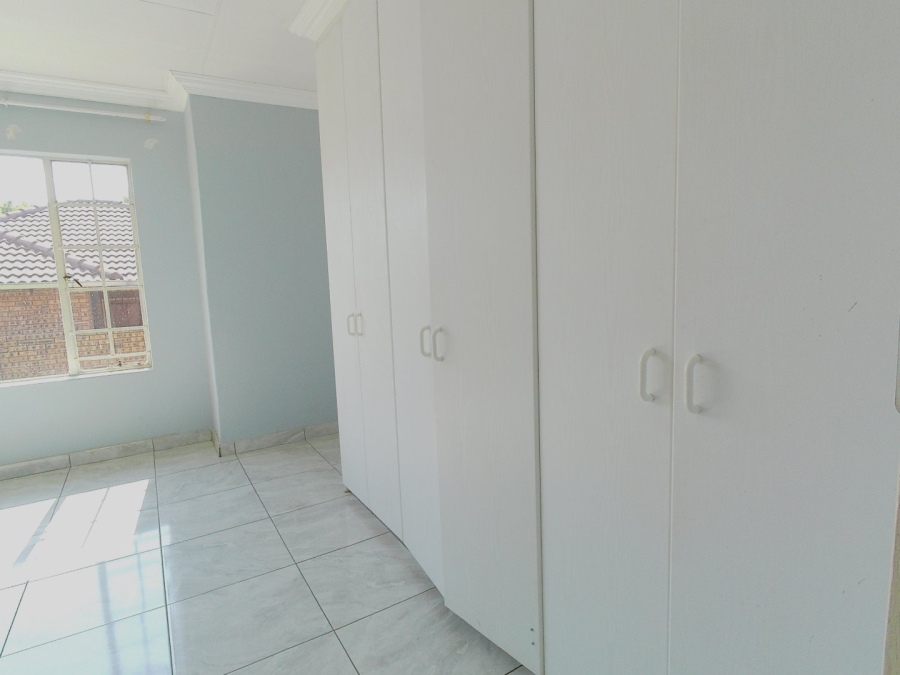 2 Bedroom Property for Sale in Amandasig Gauteng