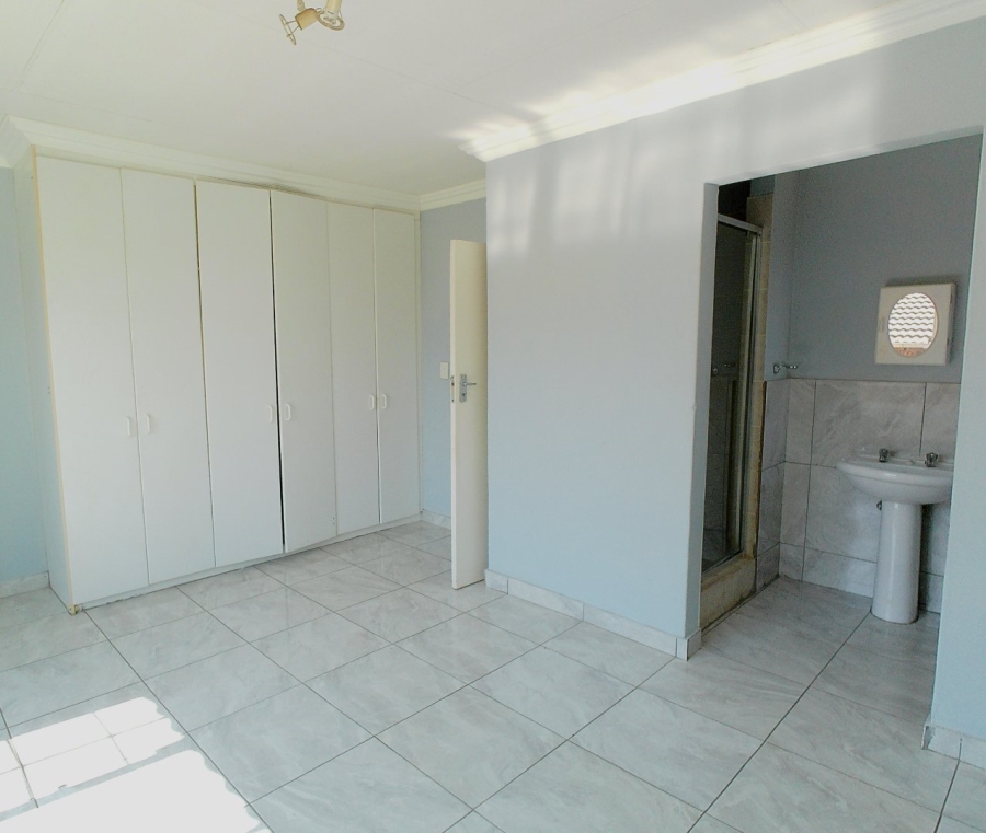 2 Bedroom Property for Sale in Amandasig Gauteng