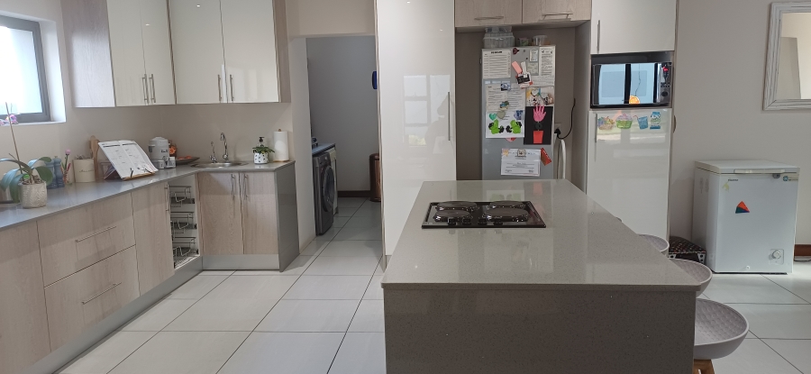 4 Bedroom Property for Sale in Northcliff Gauteng