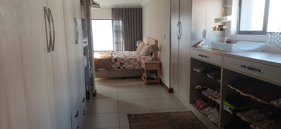 4 Bedroom Property for Sale in Northcliff Gauteng
