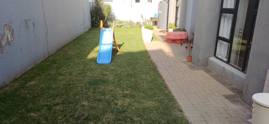 4 Bedroom Property for Sale in Northcliff Gauteng