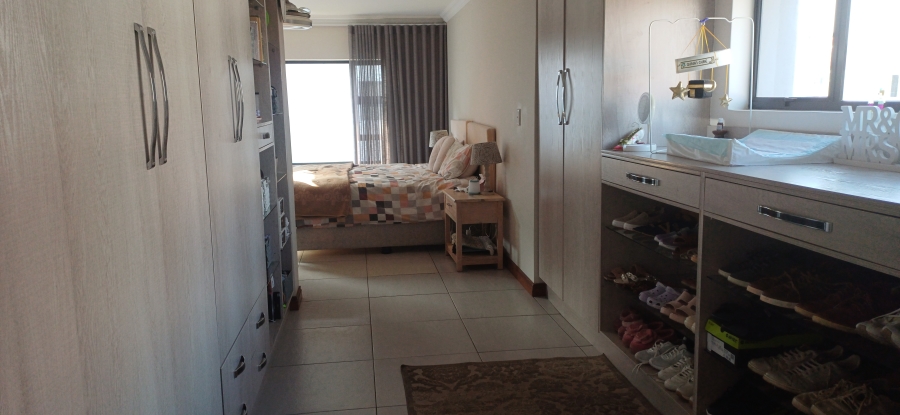 4 Bedroom Property for Sale in Northcliff Gauteng