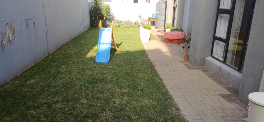 4 Bedroom Property for Sale in Northcliff Gauteng